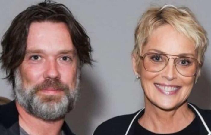 Rufus Wainwright invite Sharon Stone sur scène pour son « Dream Requiem ». « Elle est l’une des personnes les plus fascinantes, brillantes et inspirantes que je connaisse »