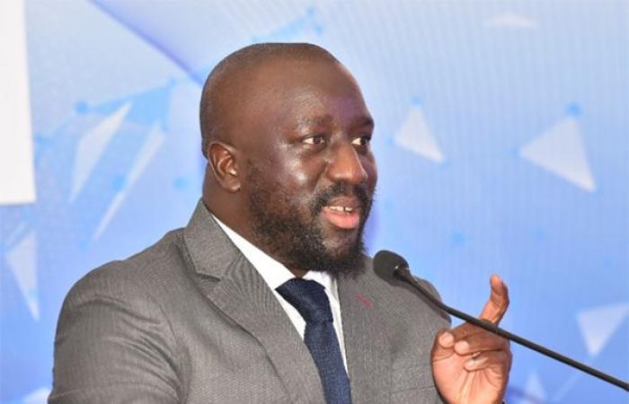 Validation des médias : SALL INTERROGÉ