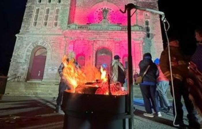 Un siècle après l’incendie d’une église à Hawkesbury