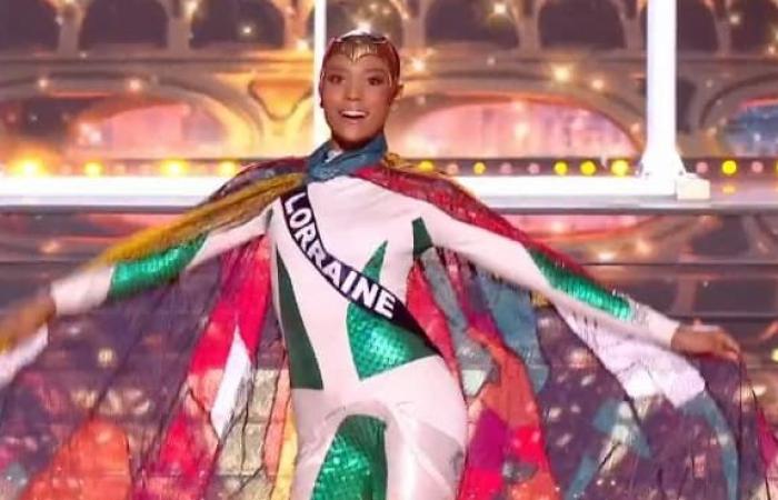 Le créateur de costumes de Miss Lorraine affirme qu’il a été “mis à l’envers”