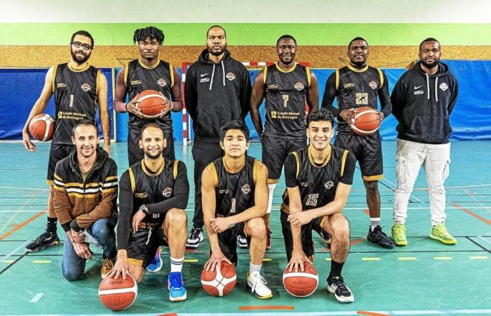 à Brest, il crée le club de basket de Tonnerre avec des jeunes de Bellevue