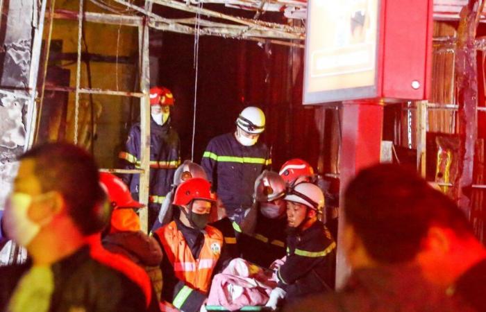 Onze morts dans l’incendie d’un bar karaoké au Vietnam