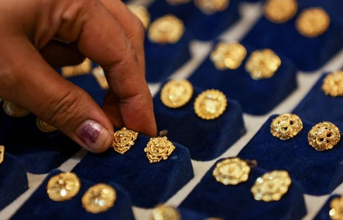 Les Indiens optent pour des bijoux plus légers et à faible carat en raison de la flambée des prix de l’or