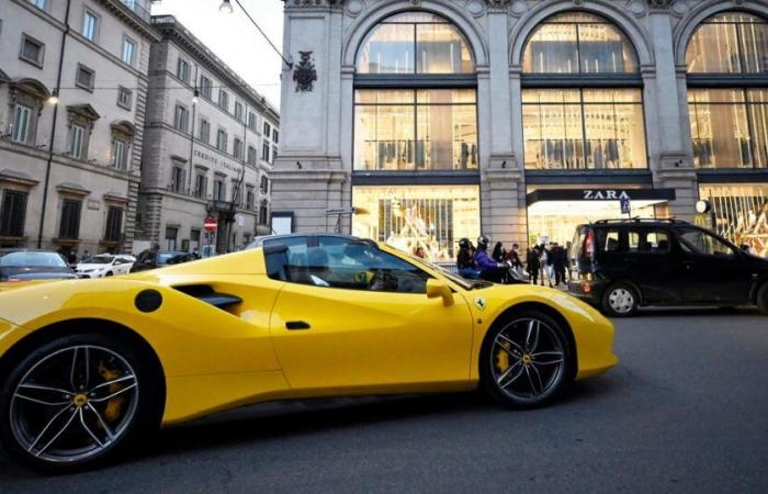 guidé par son GPS vers la ville de Moulins, un couple américain à bord d’une Ferrari braqué et tabassé