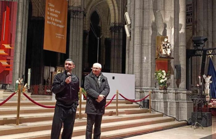 Lucas Chevalier and Rémy Cabella inaugurate an exhibition on LOSC fans at the cathedral!