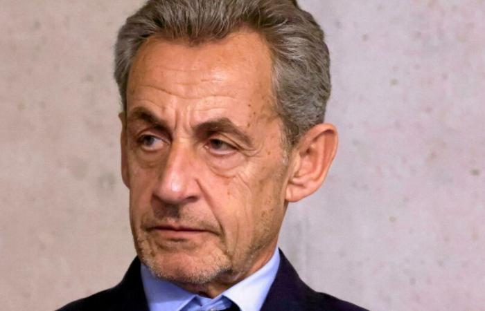 Nicolas Sarkozy définitivement condamné à porter un bracelet électronique pendant un an