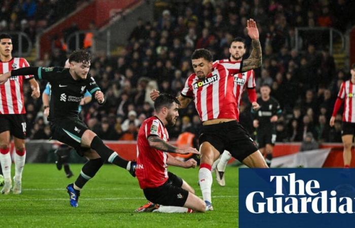 Liverpool retarde la riposte de Southampton après les frappes de Núñez et Elliott