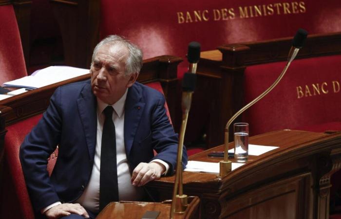 LR pas encore prêt à participer à une coalition, le RN menace de censure