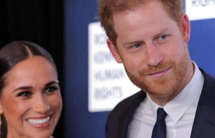 Harry et Meghan partagent une photo rare de leurs enfants Archie et Lilibet dans leur carte de vœux de Noël