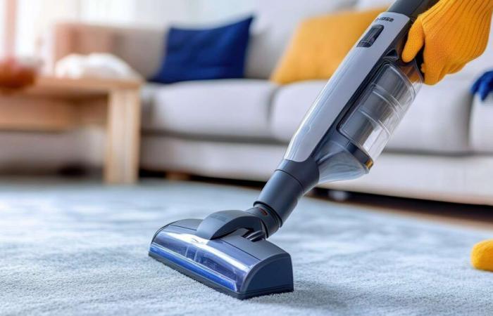 Quel aspirateur balai Dyson choisir en 2024 ?