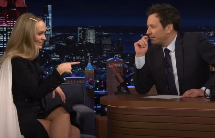 quand Lily-Rose Depp apprend à Jimmy Fallon une expression très française