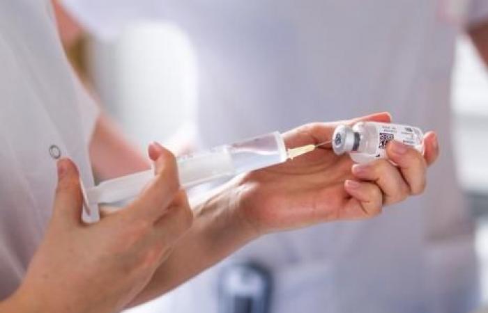 l’infliximab est plus efficace que le cyclophosphamide pour induire une rémission