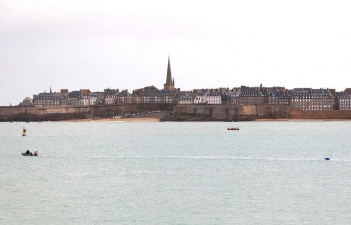 Vidéo et photos. L’impressionnant déminage d’une bombe de 150 kg au large de Saint-Malo