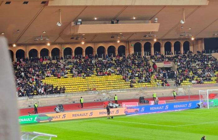 Trophée des champions, chants insultants… les supporters des deux équipes ont protesté… mais pour des raisons différentes