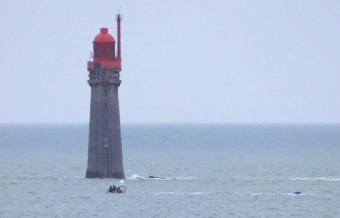 Vidéo et photos. L’impressionnant déminage d’une bombe de 150 kg au large de Saint-Malo