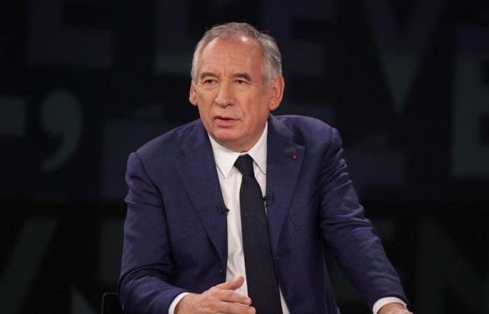 François Bayrou promet un nouveau gouvernement « avant Noël »