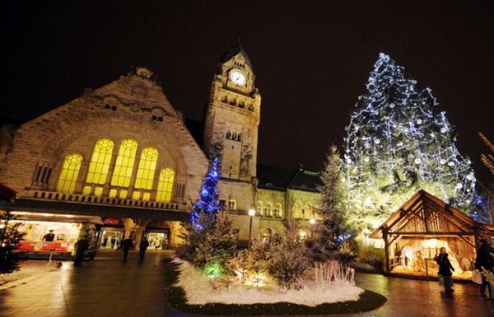 une crèche, installée devant la gare, victime de vandalisme