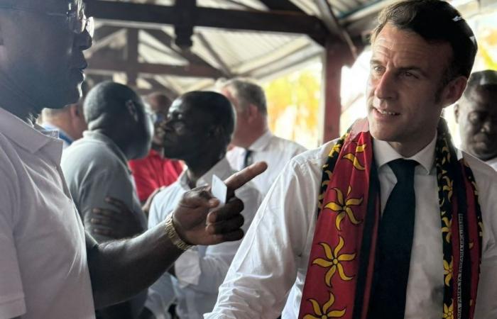 « deuil national », « chiffre plausible », « hôpital de campagne »… Ce qu’il faut retenir du premier jour de visite d’Emmanuel Macron à Mayotte