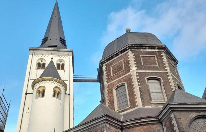 Fin du chantier de #restauration de la tour de la Collégiale Saint-Jean