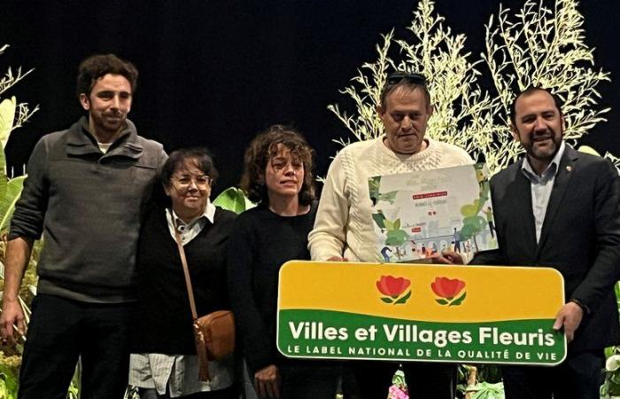 Rennes-le-Château étiqueté de deux fleurs