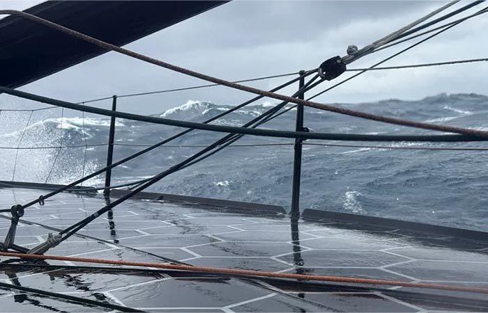 Trois bons skippers échangent les commandes du Vendée Globe – Sports nautiques