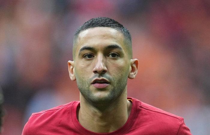 Ziyech part au choc, Sampaoli jubile