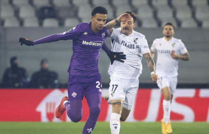 Le Col Vitoria Guimaraes termine 1-1