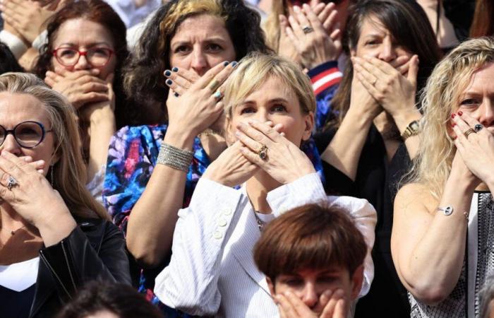 Judith Godrèche, fer de lance du mouvement Me Too dans le cinéma français, déplore le « silence » des « gens de pouvoir » dans ce milieu