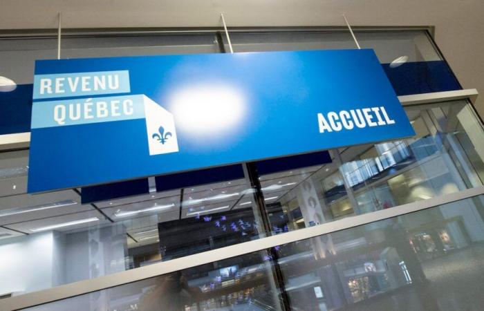 Québec étend la distribution des chèques à ses points de service