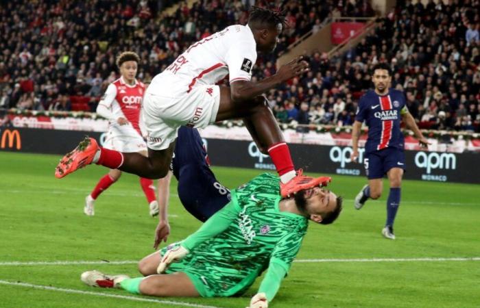 Monaco-PSG, Singo présente ses excuses à Donnarumma : « Geste involontaire »