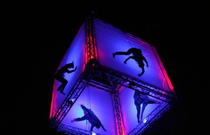 Le spectacle « CUbo » a lieu à Nîmes ce samedi 21 décembre