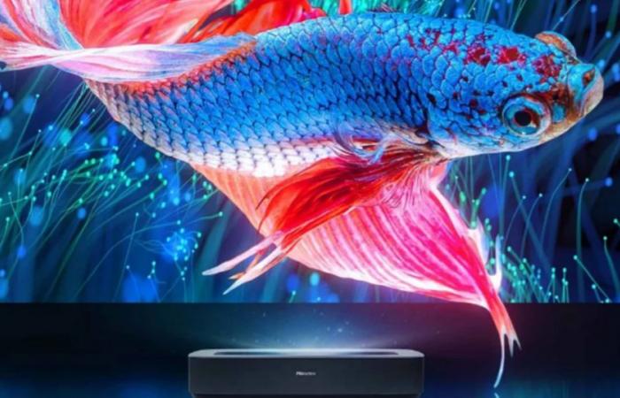 Le vidéoprojecteur HISENSE PL1 est actuellement en énorme promotion au prix le moins cher