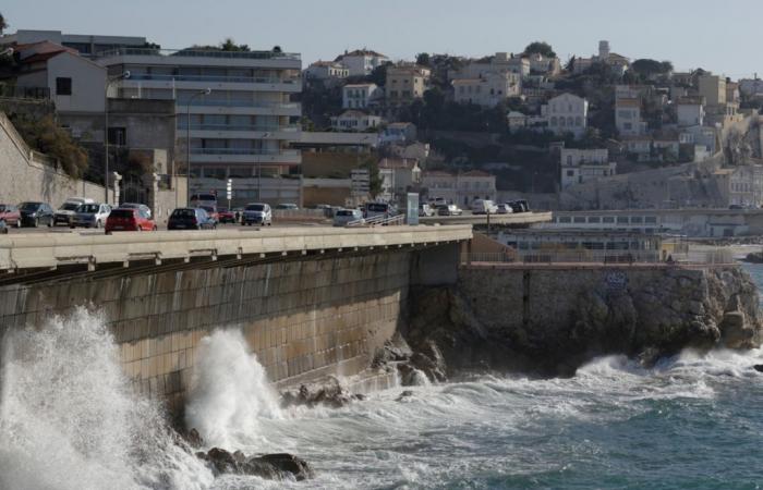 Marseille. Alerte météo déclenchée, des rafales de vent impressionnantes arrivent