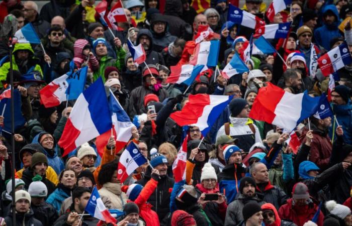 en direct. Les Bleues visent la victoire, neige fraîche, suivez le sprint dames du Grand-Bornand