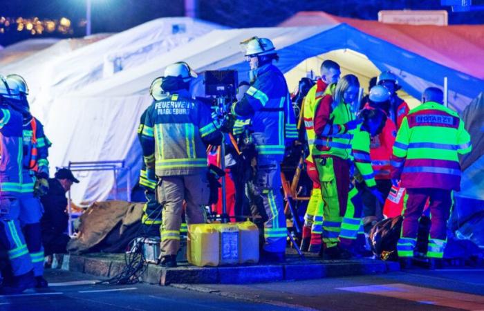 Un véhicule s’écrase sur un marché de Noël bondé en Allemagne, tuant 2 personnes et en blessant des dizaines