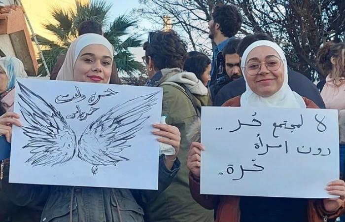 Des centaines de personnes manifestent à Damas pour la liberté des femmes et des minorités