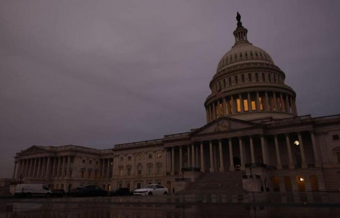 un texte visant à éviter le «shutdown» passe une première étape au Congrès américain