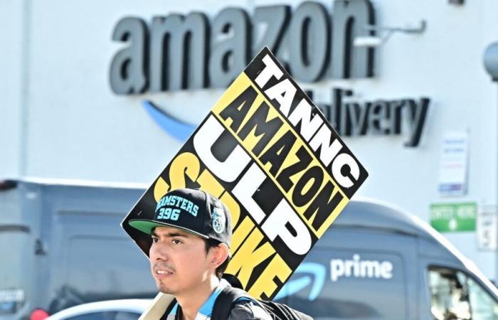 Les Teamsters affirment que « la dynamique continue » alors que la grève de Noël contre Amazon entre dans sa deuxième journée