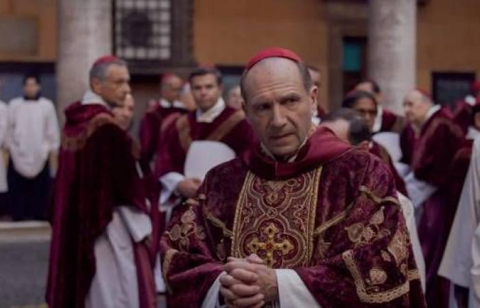 Conspiration au Vatican avec Ralph Fiennes d’Oscar