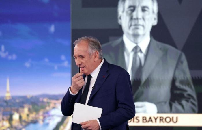 François Bayrou tente de dramatiser le moment pour rassembler, mais peine à convaincre