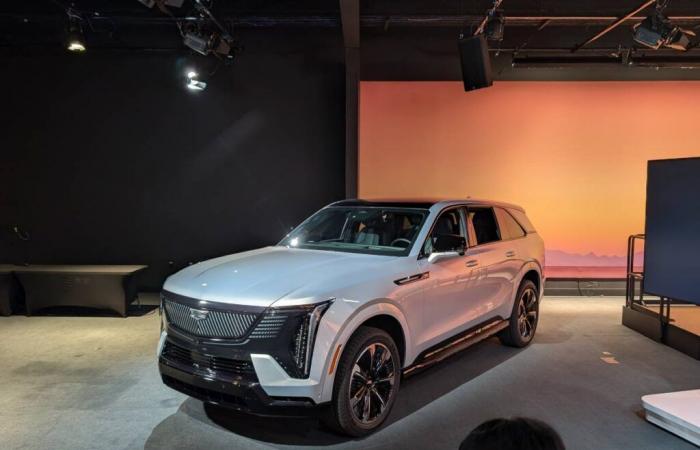 Cadillac fixe le prix américain de l’Escalade IQ à 129 900 $