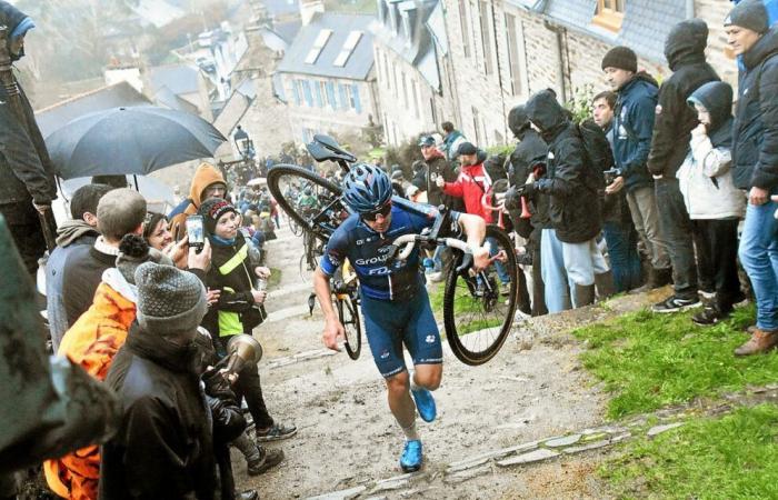 Escalier de 142 marches, franchissement d’un chapiteau, écran géant, disque jokey… Pourquoi le cyclo-cross de Lannion n’est pas comme les autres