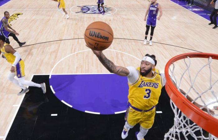 La défense et le rebond mènent les Lakers à la victoire