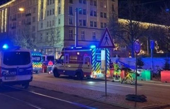 voitures sur foule au marché de Noël de Magdebourg. “Deux morts et 68 blessés, aucun Italien impliqué”