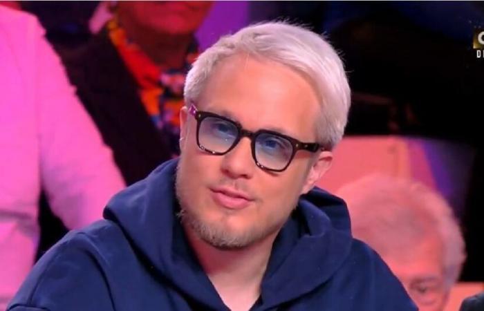 Guillaume Genton raconte qu’un chroniqueur de TPMP a contacté Adrien Laurent pour faire “un plan à trois” avec son chéri !