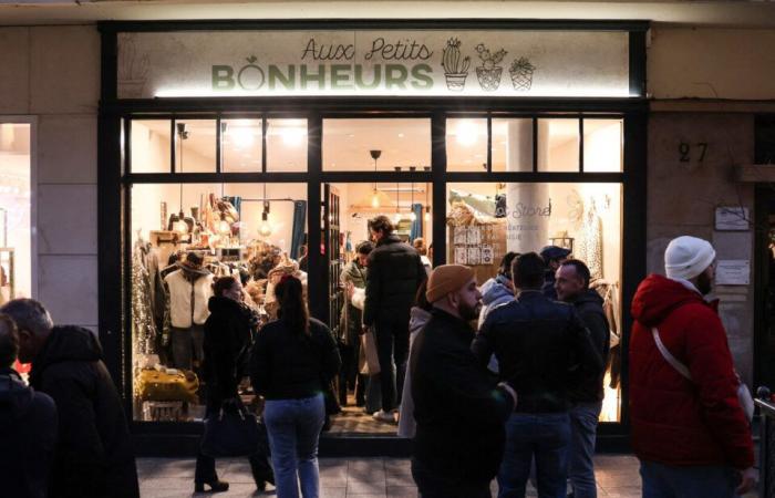 EN IMAGES. La folie du dernier samedi avant Noël au centre de Caen