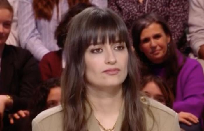 Clara Luciani se serait passée de cette remarque faite devant tout le monde