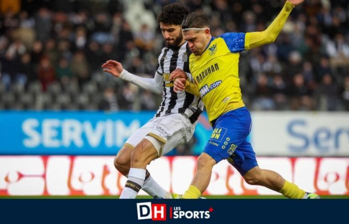 Heymans ouvre le score après une erreur de Godeau (1-0, DIRECT)