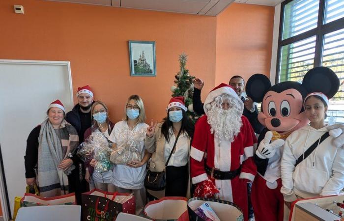 « L’esprit de Noël est toujours là ! » A l’hôpital d’Alès, les enfants malades comblés de cadeaux