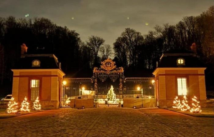 La magie de Noël s’empare du château de Dampierre-en-Yvelines et se découvre en famille